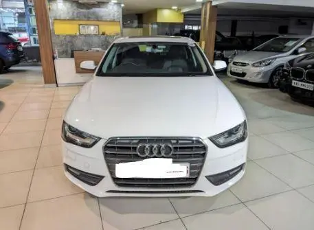 Audi A4 2.0 TDI Premium Plus 2012