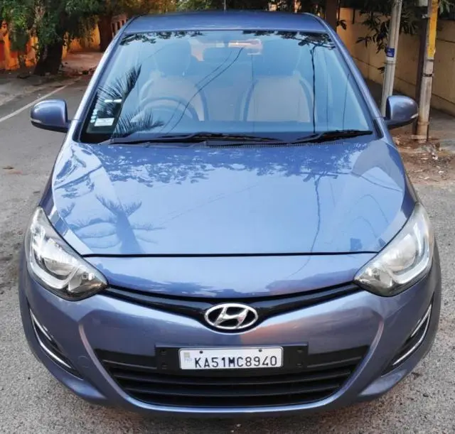 Hyundai i20 Magna 1.2 (O) 2012