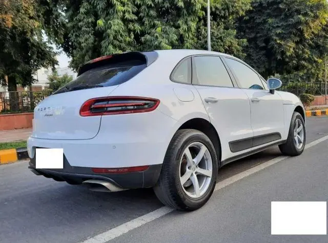 Porsche Macan Base 2022