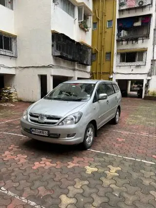 Toyota Innova 2.0 V 2008