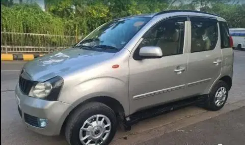 Mahindra Quanto C6 2012