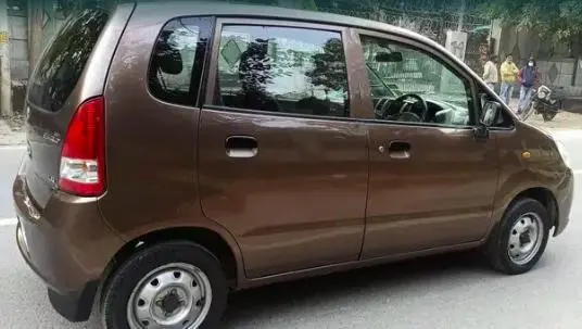 Maruti Suzuki Zen Estilo LXI BS IV 2010