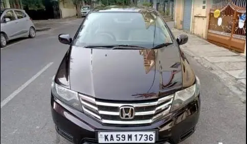 Honda City S i-VTEC 2012