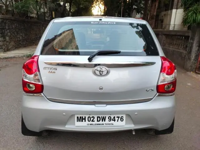 Toyota Etios Liva VX 2015