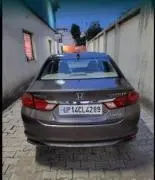 Honda City V i-DTEC 2015