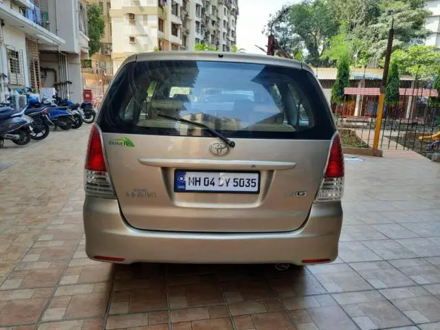 Toyota Innova 2.5 G4 8 STR 2009