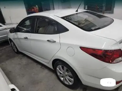 Hyundai Verna 1.6 CRDI SX (O) AT 2013