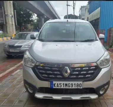 Renault Lodgy 110 PS RXZ STEPWAY 2015
