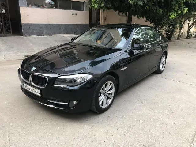 BMW 5 Series 520d Sport Line 2011