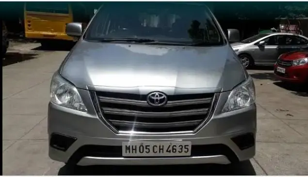 Toyota Innova 2.5 G 8 STR BS IV 2015