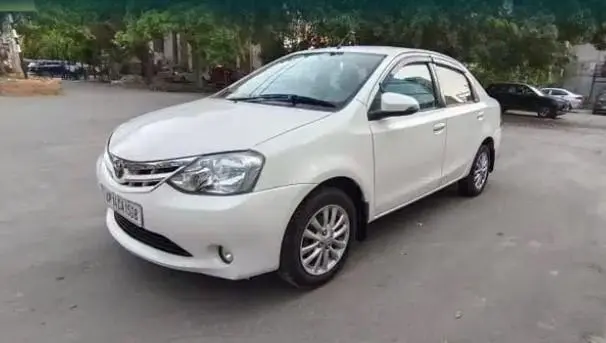Toyota Etios V 2013