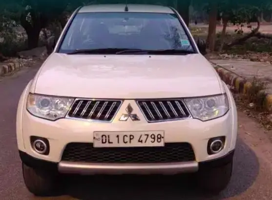 Mitsubishi Pajero Sport 2.5 MT 2013