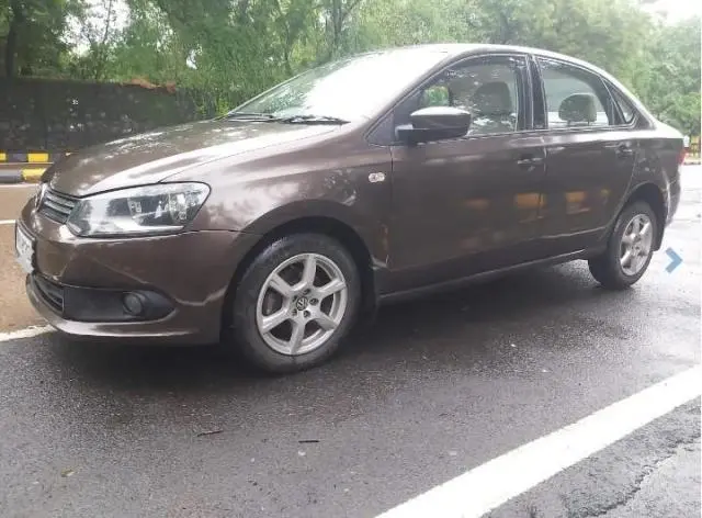 Volkswagen Vento Comfortline Petrol 2015