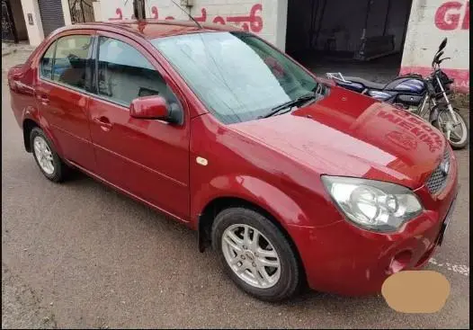 Ford Fiesta Classic LXI 1.6 2012