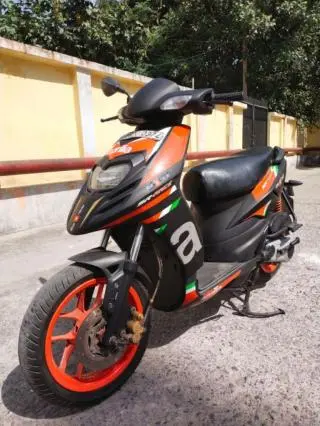 Aprilia SR 160 BS6 2020