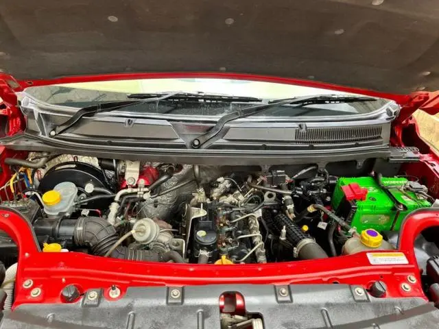 Mahindra TUV300 T4 Plus 2016