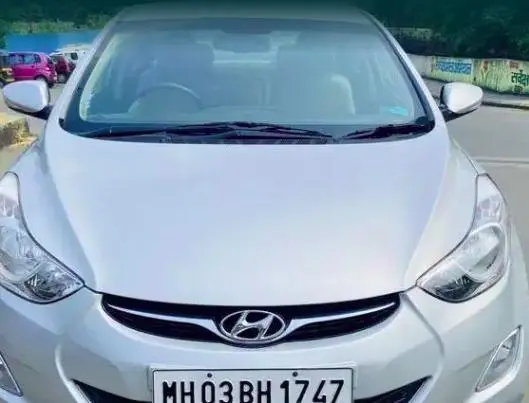 HYUNDAI NEO FLUIDIC ELANTRA 1.8 SX MT VTVT 2012