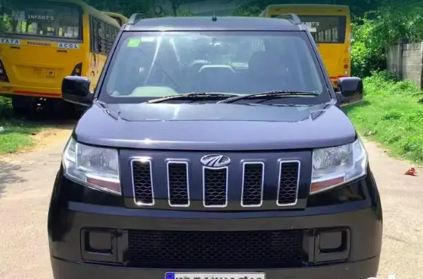 Mahindra TUV300 T6 2015