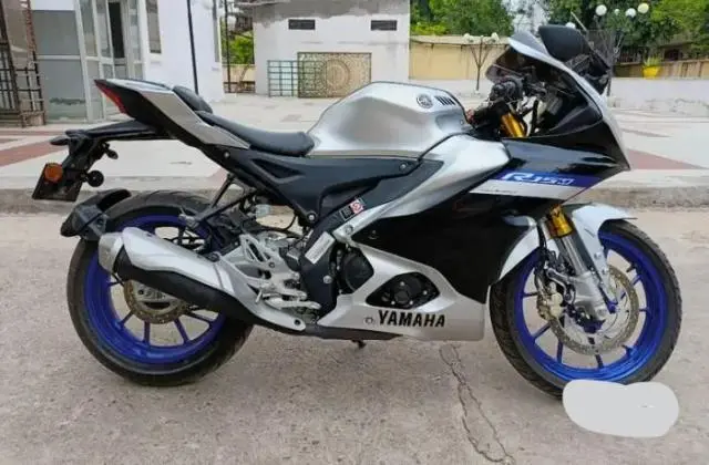 Yamaha YZF-R15 V4 M 2022