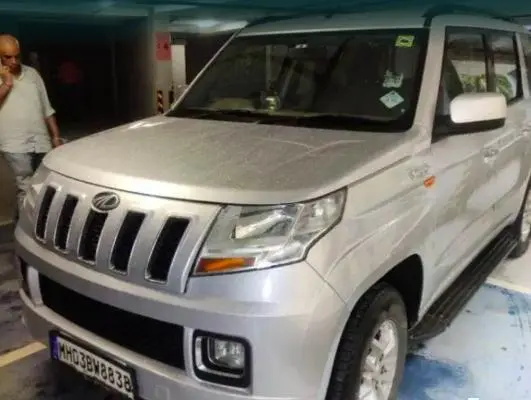 Mahindra TUV300 T8 AMT 2015
