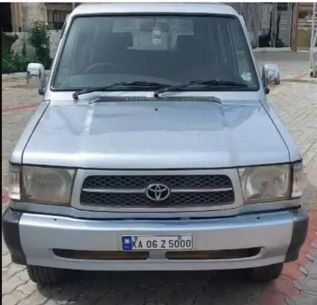 Toyota Qualis GST D3 2002