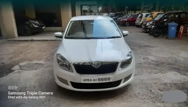 Skoda Rapid 1.5 TDI CR Elegance 2013