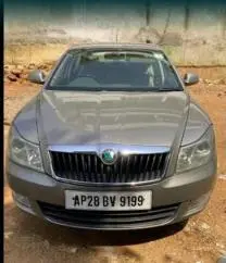 Skoda Laura Elegance 1.9 TDI 2012