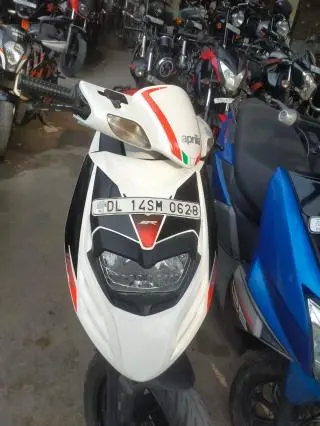 Aprilia SR 160 BS6 2020