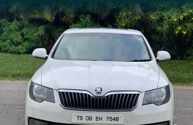 Skoda Superb Elegance 2.0 TDI CR AT 2015