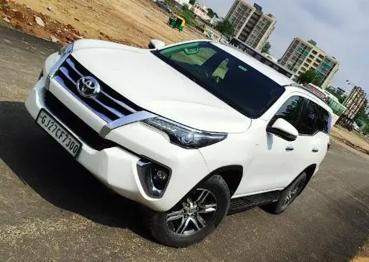 Toyota Fortuner 2.8 4x2 AT 2018