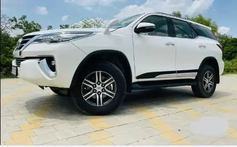 Toyota Fortuner 2.8 4x4 AT 2019