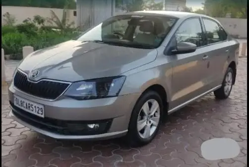 Skoda Rapid 1.5 TDI STYLE MT 2017