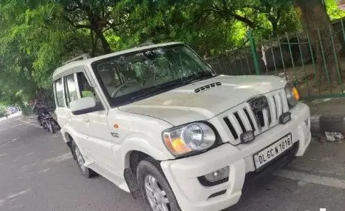 Mahindra Scorpio VLX 2WD AT 2012