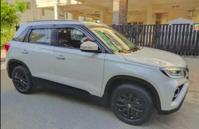 Toyota Urban Cruiser Mid MT 2021