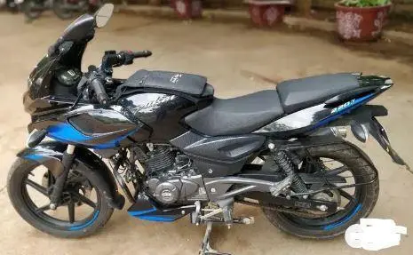 Bajaj Pulsar 220F 2019