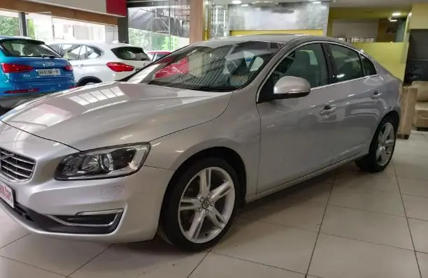 Volvo S60 Kinetic D4 2016