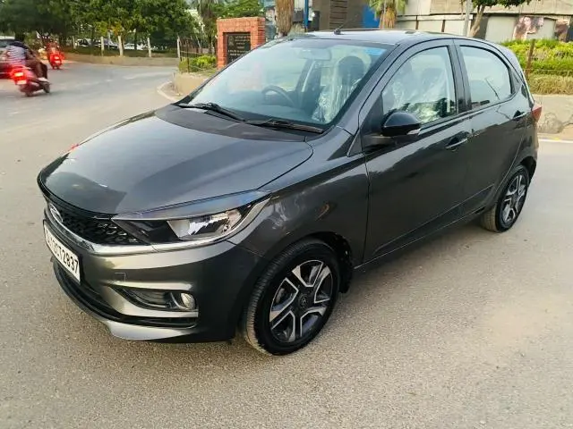 Tata Tiago Revotron XZA Plus BS6 2021