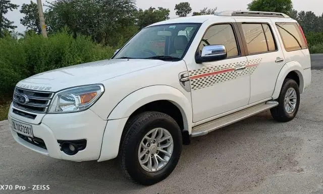 Ford Endeavour 2.5L 4x2 2013