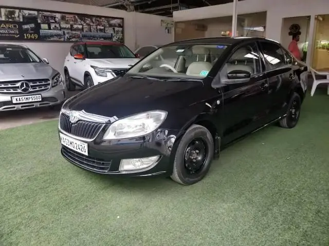 Skoda Rapid AMBITION 1.6 TDI CR MT 2012