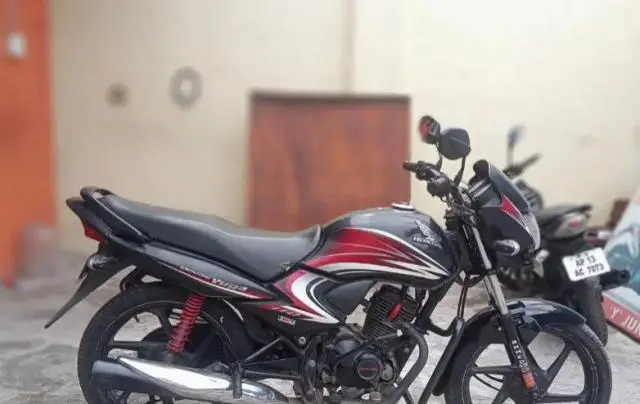 Honda Dream Yuga 110cc 2015
