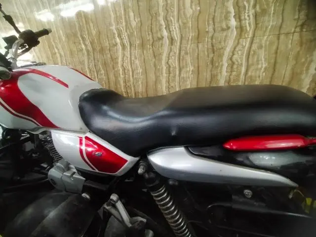Bajaj V15 150cc 2016