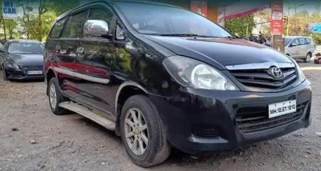 Toyota Innova 2.5 G 7 STR BS III 2008
