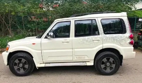 Mahindra Scorpio VLX 2WD AIRBAG AT BS IV 2010