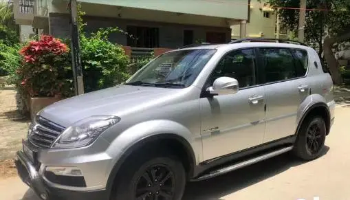 Mahindra Ssangyong Rexton RX5 2013