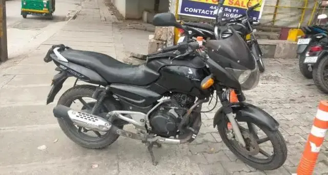 Bajaj Pulsar 180cc 2006