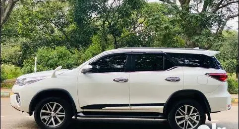 Toyota Fortuner 2.8 4x4 MT 2020