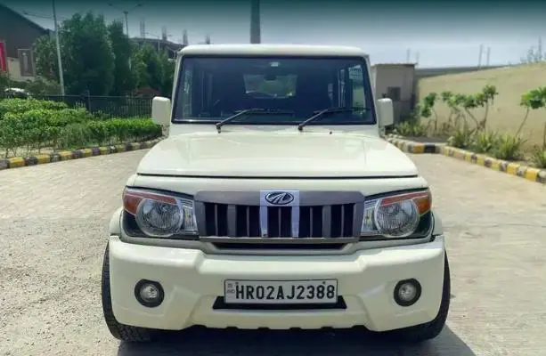 Mahindra Bolero SLE BS IV 2016