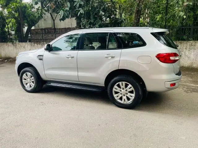 Ford Endeavour Titanium 3.2 4x4 AT 2017