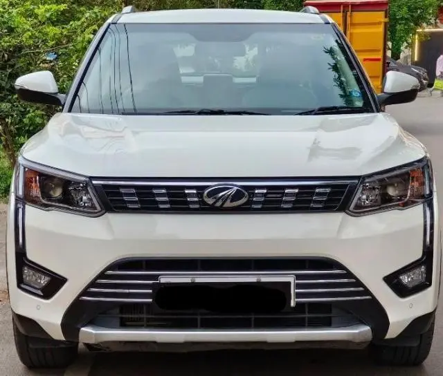 Mahindra XUV300 W8 (O) Diesel 2019