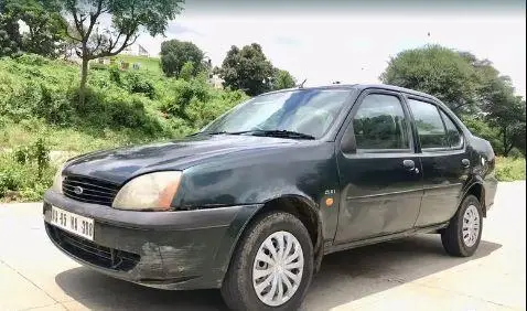 Ford Ikon 1.3 CLXI 2002